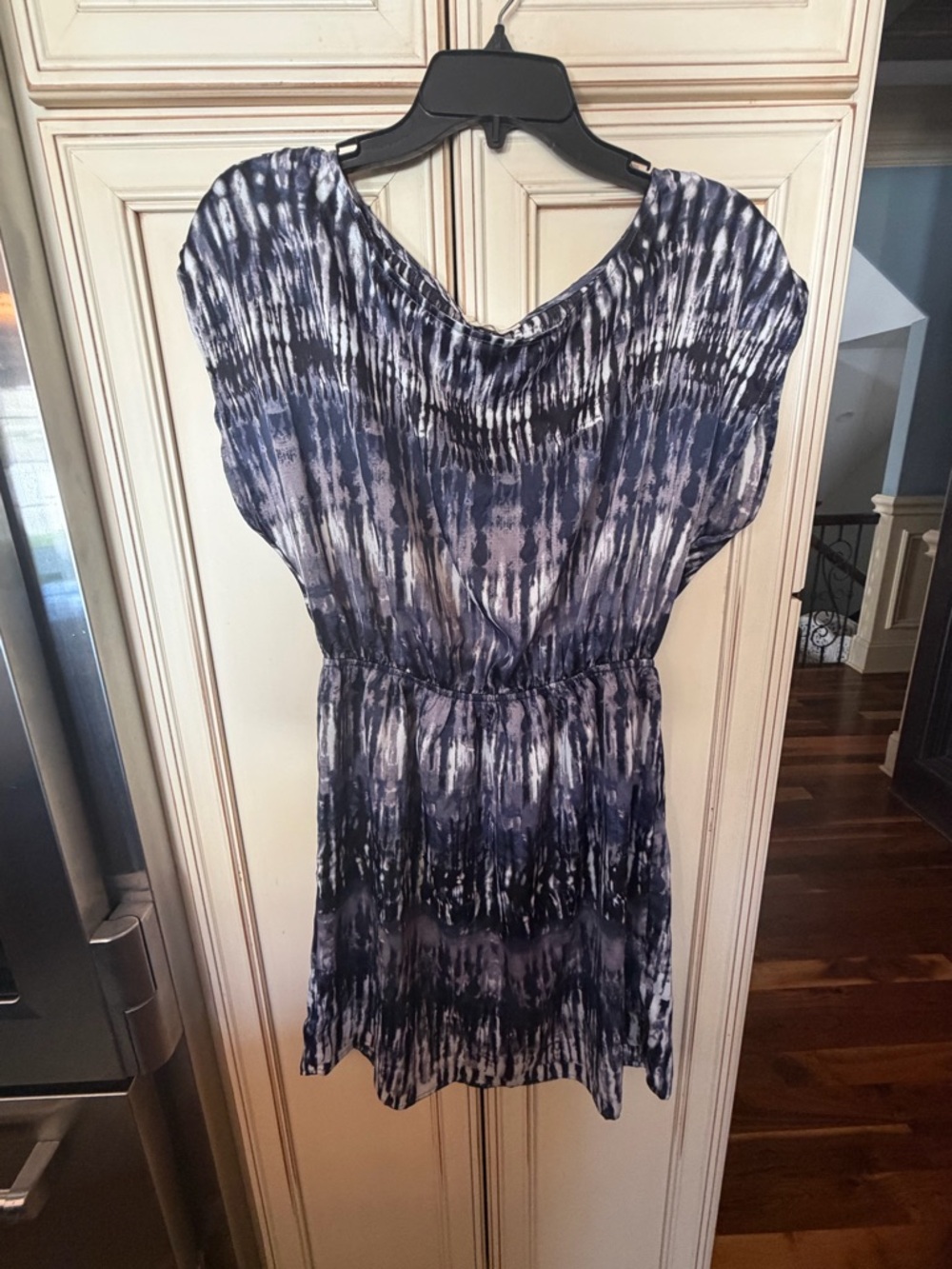 LoveStitch Womem’s  Blue Tie-Dye Short Sleeve Tunic - Casual Summer Dress size M